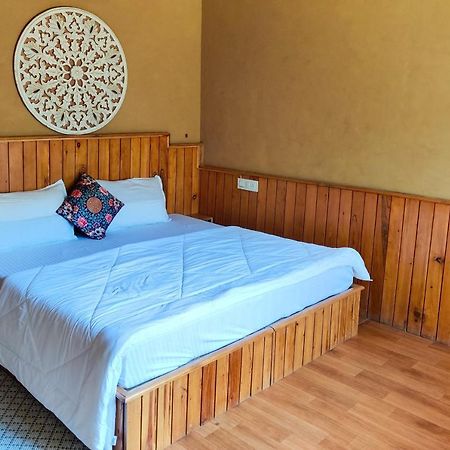 Incredible Guest House Jibhi Extérieur photo
